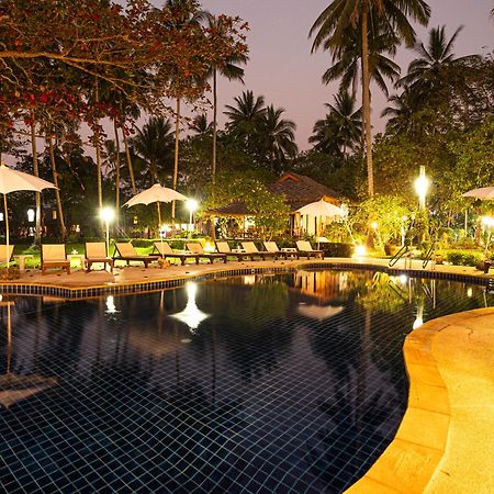 Lipa Lodge Beach Resort Lipa Noi Extérieur photo