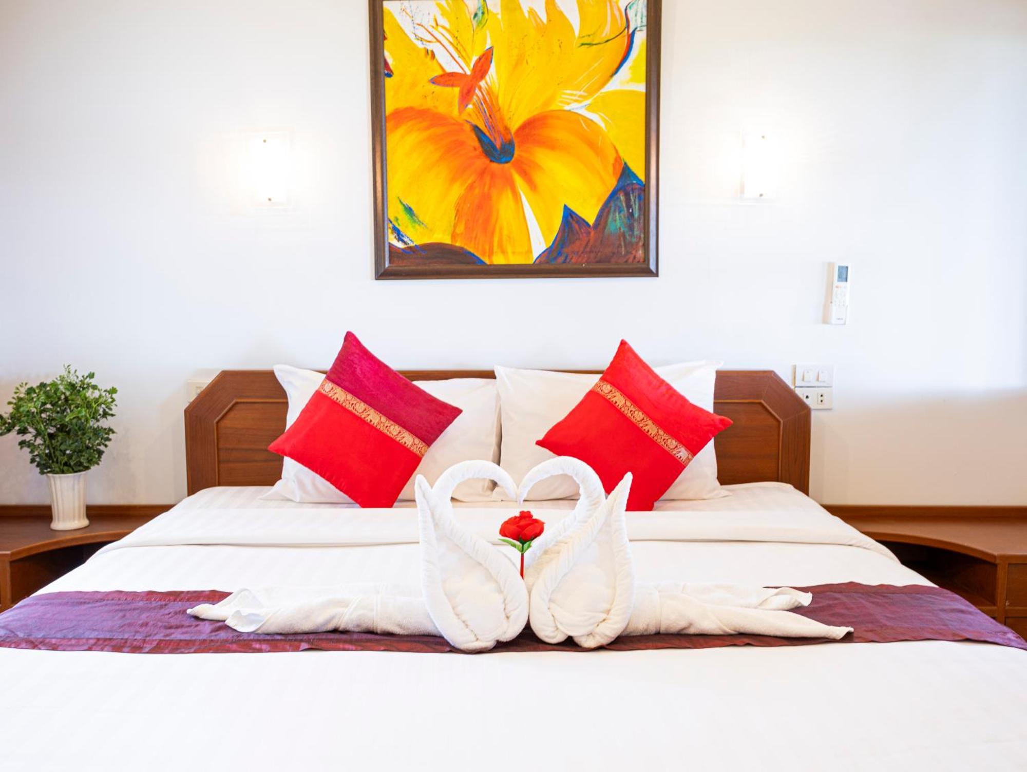 Lipa Lodge Beach Resort Lipa Noi Extérieur photo