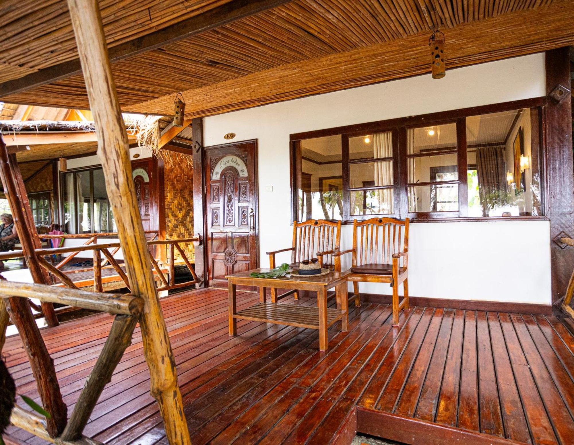 Lipa Lodge Beach Resort Lipa Noi Extérieur photo